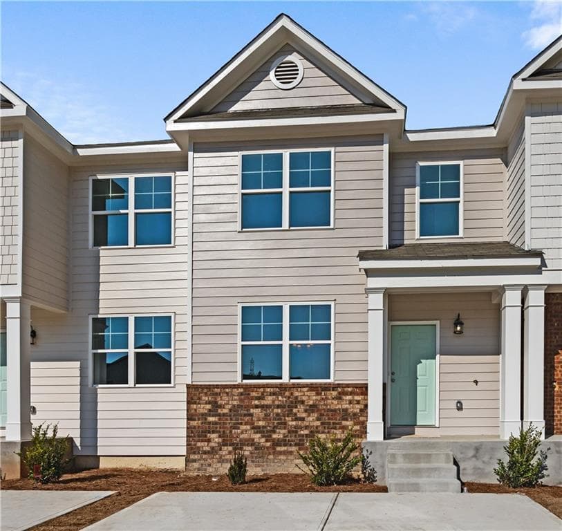 3 bedroom, 3 bathroom, 1,492 sq ft townhouse for rent at 2834 Laurel Ridge Circle, East Point, GA 30344 for $1,950 a month — photo 1 of 29