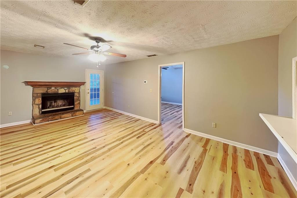 3 bedroom, 2 bathroom, 1,274 sq ft triplex for rent at 2112 Fairway Court Apt C, Conyers, GA 30013 for $1,445 a month — photo 3