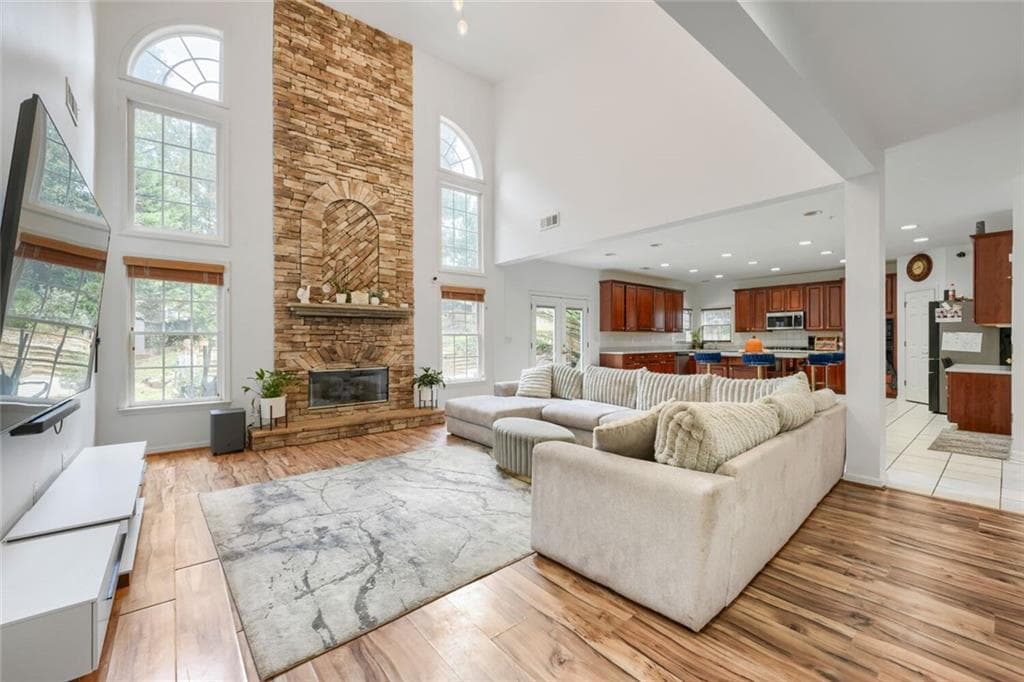 4 bedroom, 5 bathroom, 3,705 sq ft single family residence for rent at 7792 Waterlace Drive, South Fulton, GA 30213 for $4,800 a month — photo 4