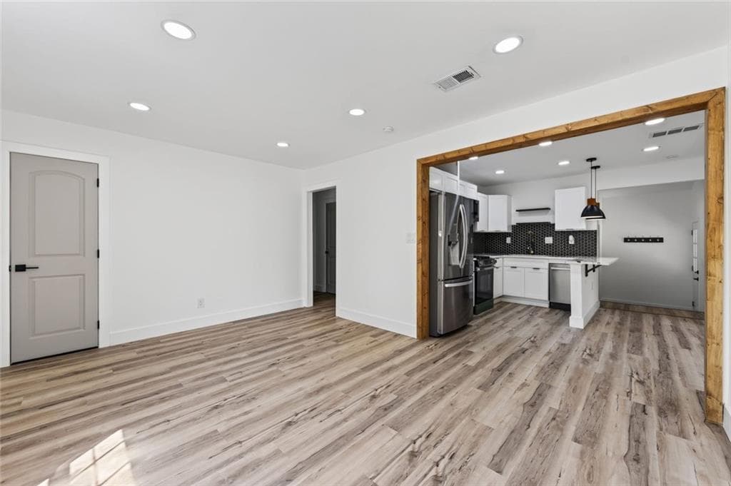 3 bedroom, 2 bathroom, 1,448 sq ft single family residence for sale at 1046 Cheaves Drive, Forest Park, GA 30297 — photo 6