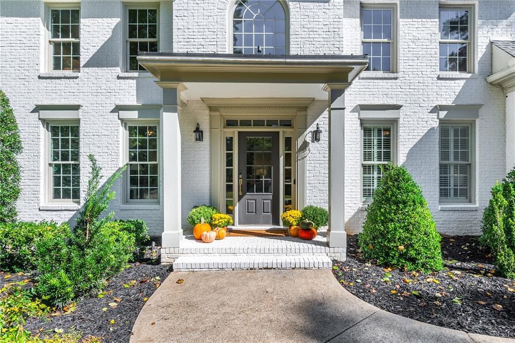5 bedroom, 5 bathroom, 5,037 sq ft single family residence for sale at 1670 Highgrove Club Drive, Milton, GA 30004 — photo 5