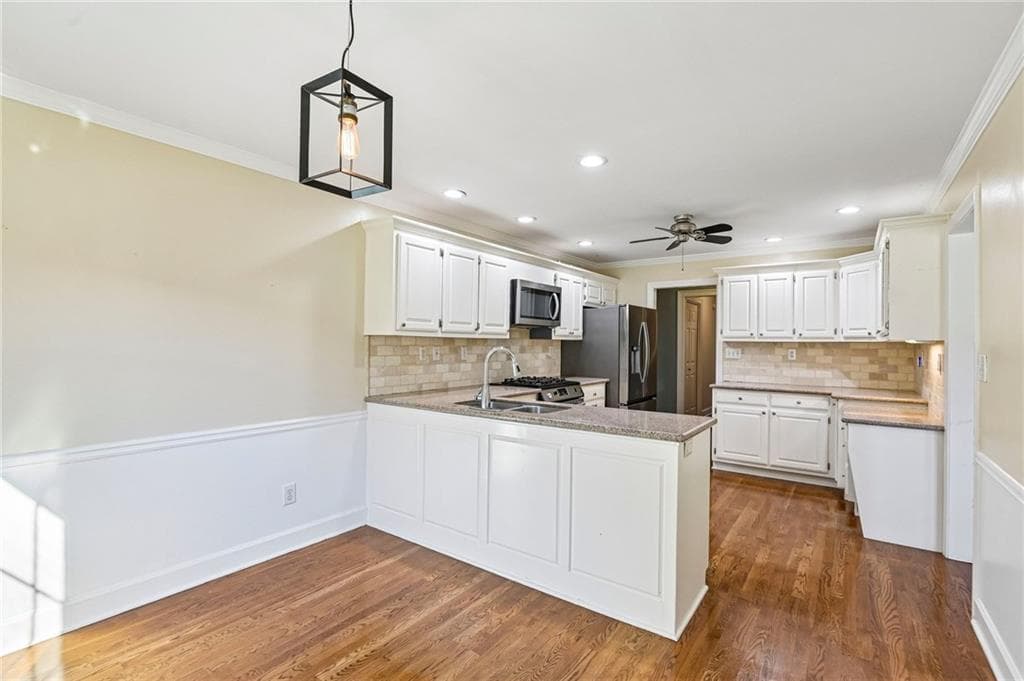 4 bedroom, 4 bathroom, 3,826 sq ft single family residence for sale at 5241 Lockwood Lane, Powder Springs, GA 30127 — photo 10