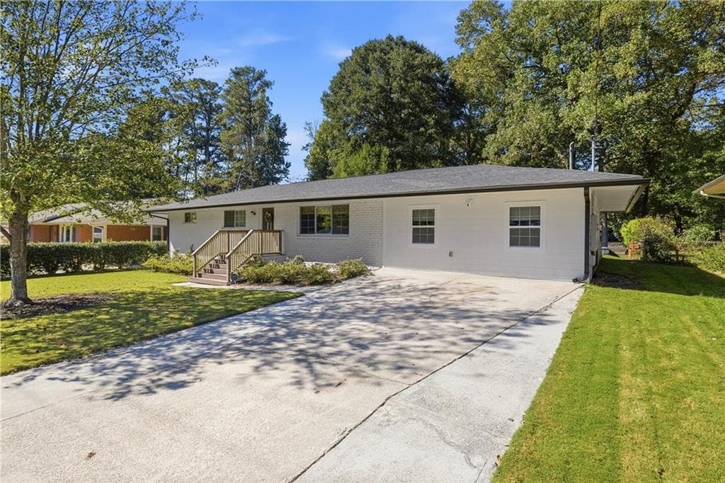 4 bedroom, 2 bathroom, 1,768 sq ft single family residence for sale at 524 Sybil Lane, Marietta, GA 30067 — photo 7