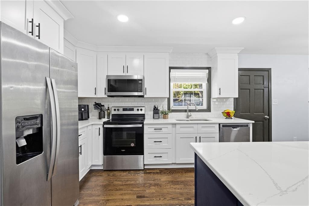 4 bedroom, 2 bathroom, 1,768 sq ft single family residence for sale at 524 Sybil Lane, Marietta, GA 30067 — photo 9