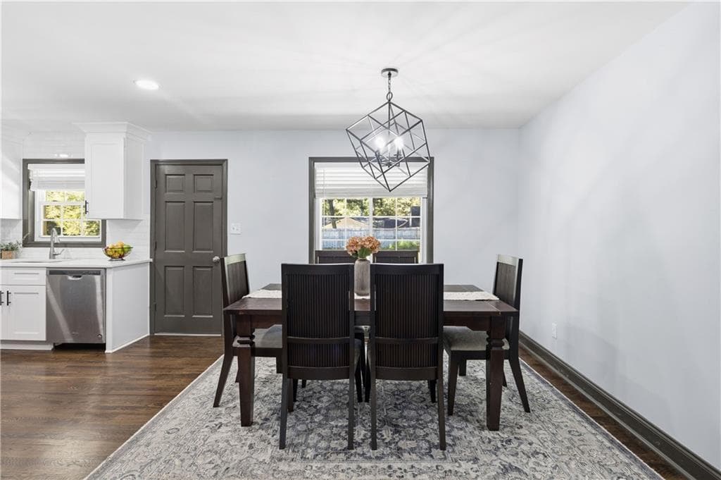 4 bedroom, 2 bathroom, 1,768 sq ft single family residence for sale at 524 Sybil Lane, Marietta, GA 30067 — photo 4