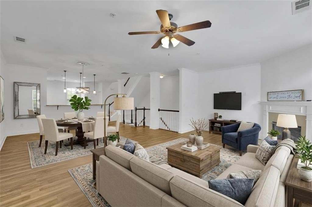 3 bedroom, 4 bathroom, 2,240 sq ft townhouse for sale at 526 Williamson St SE 375, Marietta, GA 30060 — photo 5