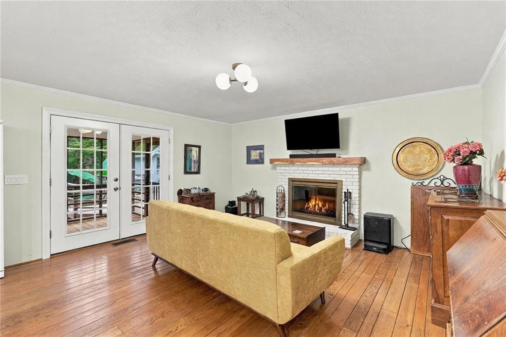 4 bedroom, 3 bathroom, 2,527 sq ft single family residence for sale at 1060 Cumberland Valley Road, Gainesville, GA 30501 — photo 6