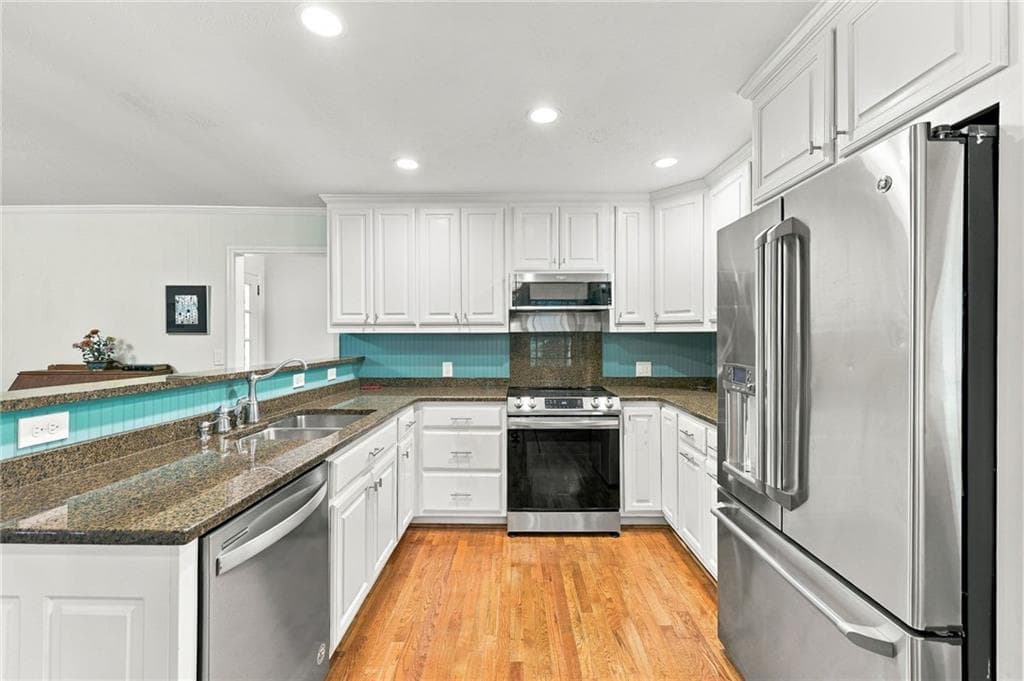 4 bedroom, 3 bathroom, 2,527 sq ft single family residence for sale at 1060 Cumberland Valley Road, Gainesville, GA 30501 — photo 10