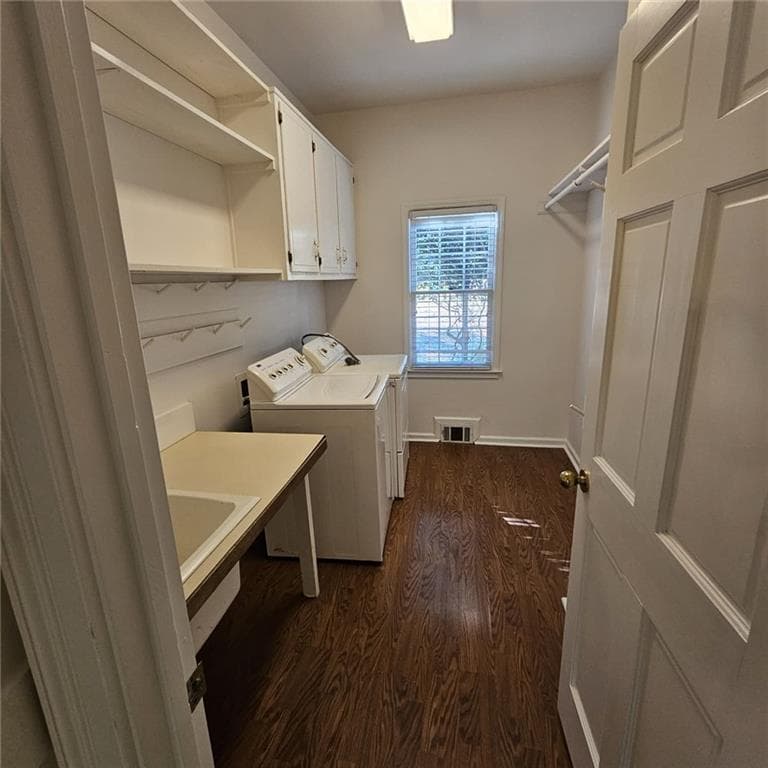 4 bedroom, 6 bathroom, 2,906 sq ft single family residence for rent at 8635 Lake Glen Court, Johns Creek, GA 30022 for $3,500 a month — photo 7