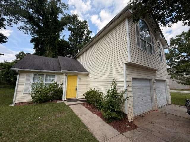 3 bedroom, 3 bathroom, 1,685 sq ft single family residence for sale at 4099 WARD LAKE Trail, Ellenwood, GA 30294