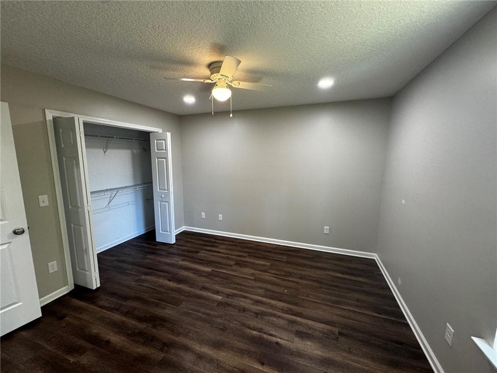 3 bedroom, 2 bathroom, 1,200 sq ft single family residence for sale at 994 Smith Avenue, Douglas, GA 31533 — photo 10