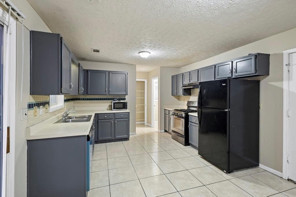 3 bedroom, 3 bathroom, 1,632 sq ft single family residence for rent at 1250 Opal Circle, Lawrenceville, GA 30043 for $1,995 a month — photo 10