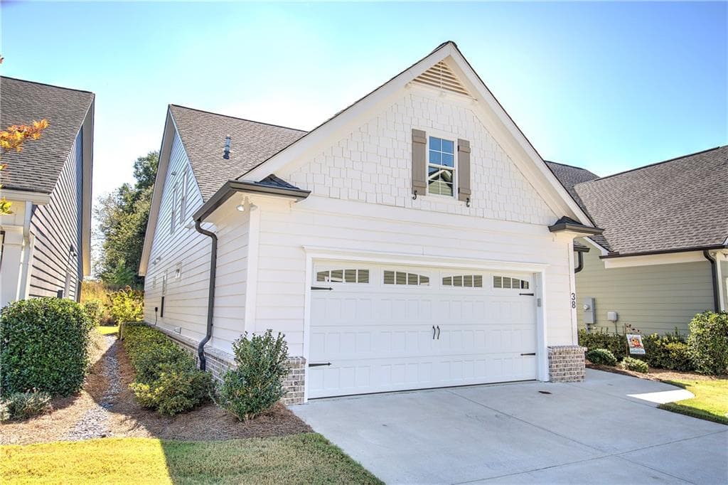 3 bedroom, 3 bathroom, 1,710 sq ft single family residence for sale at 38 Encore Lane, Cartersville, GA 30120 — photo 3
