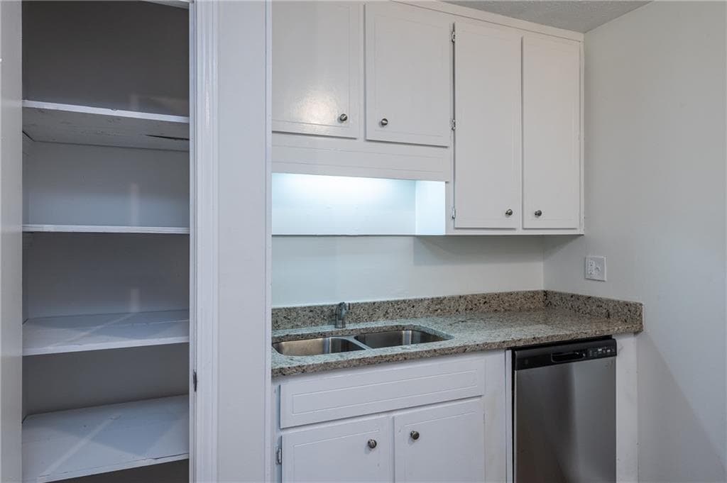 2 bedroom, 2 bathroom, 1,082 sq ft duplex for rent at 511 Downing Street, Lawrenceville, GA 30046 for $1,350 a month — photo 3