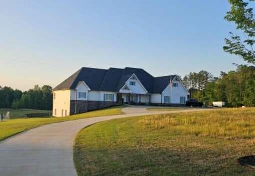 5 bedroom, 6 bathroom, 7,100 sq ft single family residence for sale at 433 Clover Drive, Social Circle, GA 30025