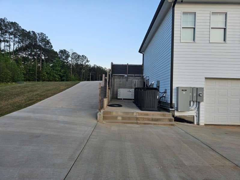 5 bedroom, 6 bathroom, 7,100 sq ft single family residence for sale at 433 Clover Drive, Social Circle, GA 30025 — photo 7