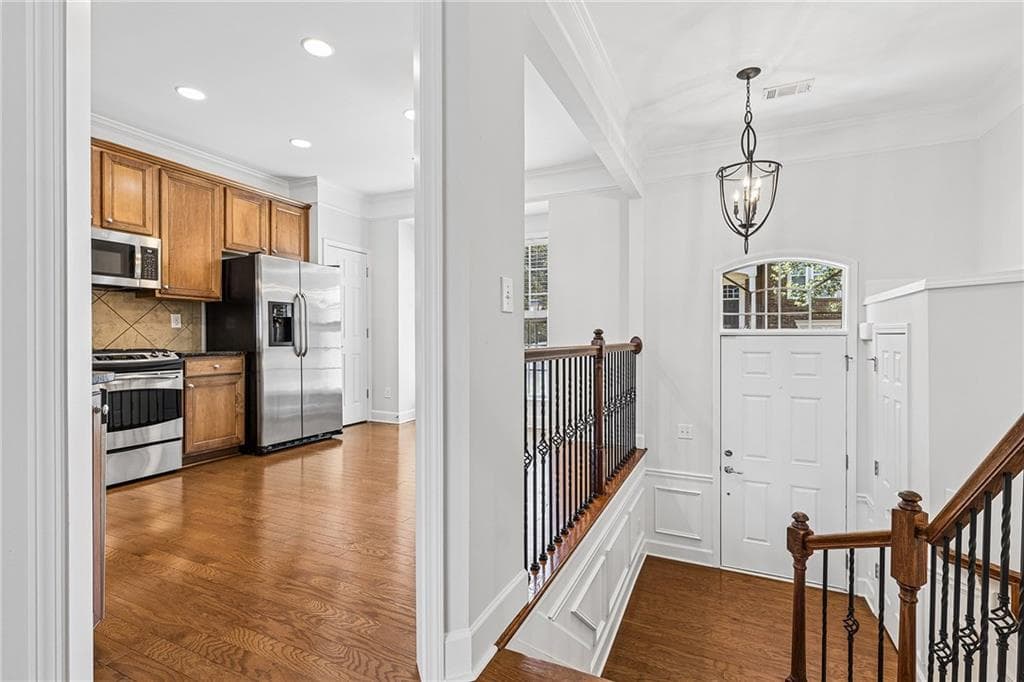 3 bedroom, 4 bathroom, 1,834 sq ft townhouse for sale at 2355 Millhaven Street, Smyrna, GA 30080 — photo 6