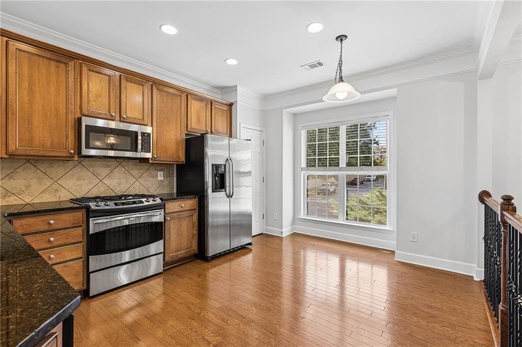 3 bedroom, 4 bathroom, 1,834 sq ft townhouse for sale at 2355 Millhaven Street, Smyrna, GA 30080 — photo 7