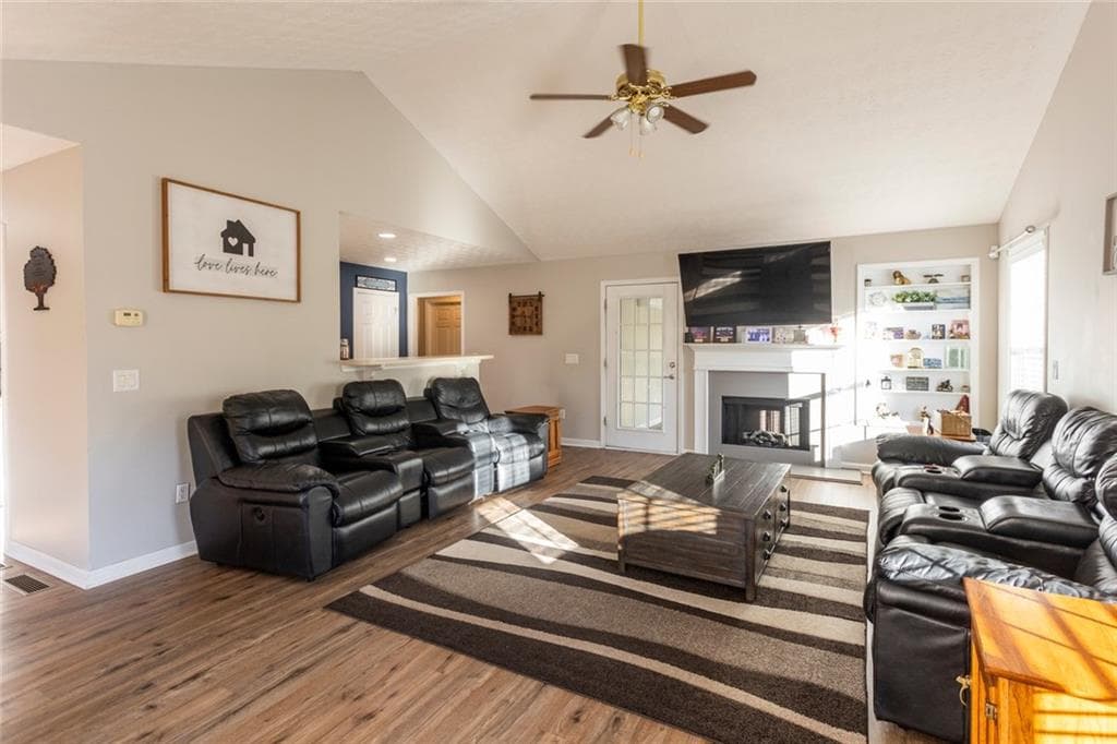 3 bedroom, 2 bathroom, 3,680 sq ft single family residence for sale at 921 Stone Creek Court, Monroe, GA 30655 — photo 4