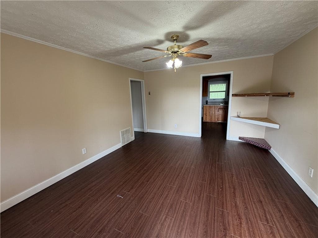 2 bedroom, 1 bathroom, 812 sq ft quadruplex for rent at 86 Hwy 61 A, Cartersville, GA 30120 for $1,200 a month — photo 4