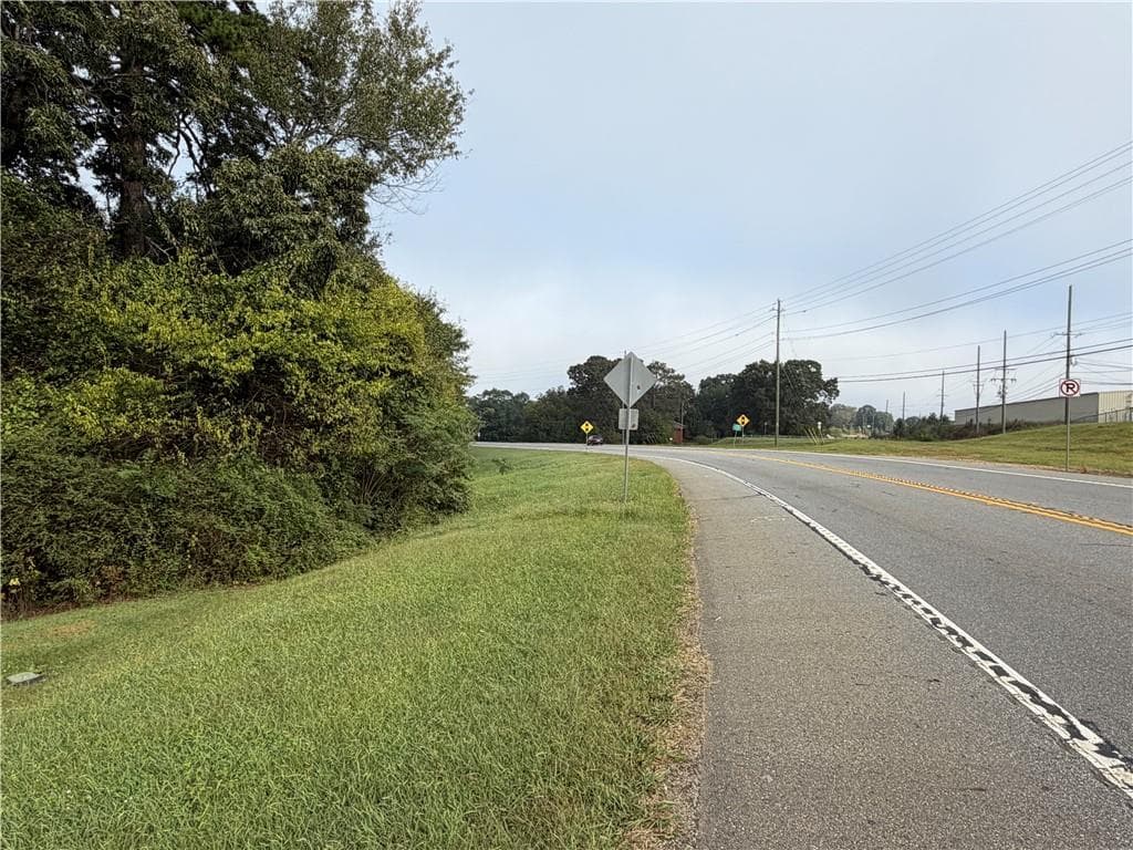 2 bedroom, 1 bathroom, 812 sq ft quadruplex for rent at 86 Hwy 61 A, Cartersville, GA 30120 for $1,200 a month — photo 10