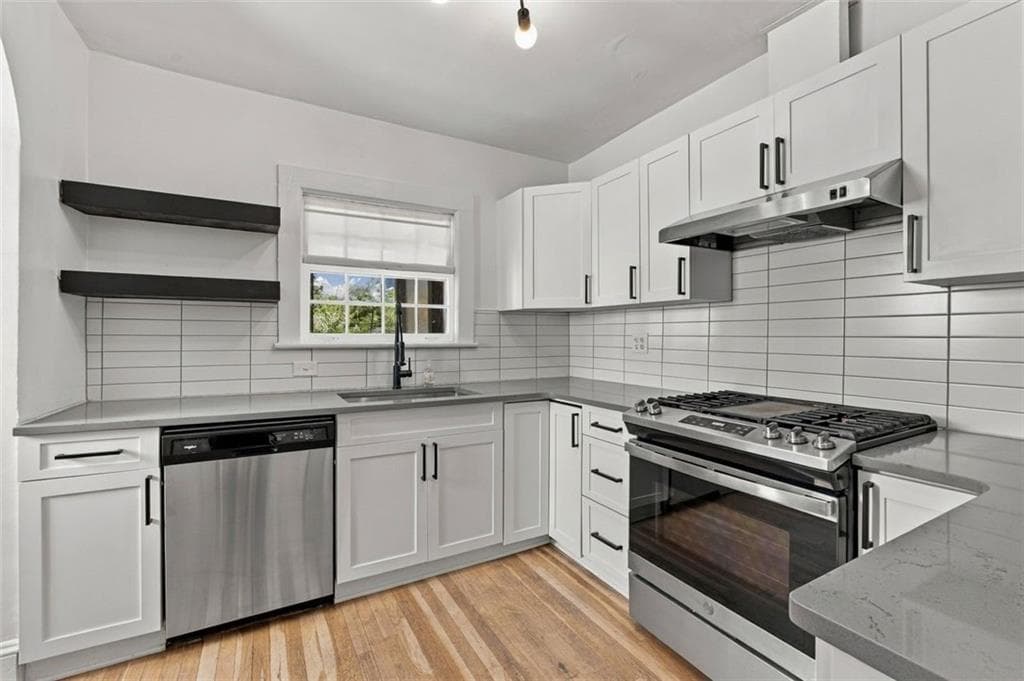 3 bedroom, 2 bathroom, 1,430 sq ft single family residence for rent at 1103 Atlantic Drive, Atlanta, GA 30318 for $3,700 a month — photo 9