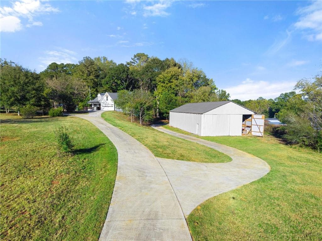 5 bedroom, 3 bathroom, 3,066 sq ft single family residence for sale at 671 Ebenezer Church Road, Jefferson, GA 30549 — photo 2