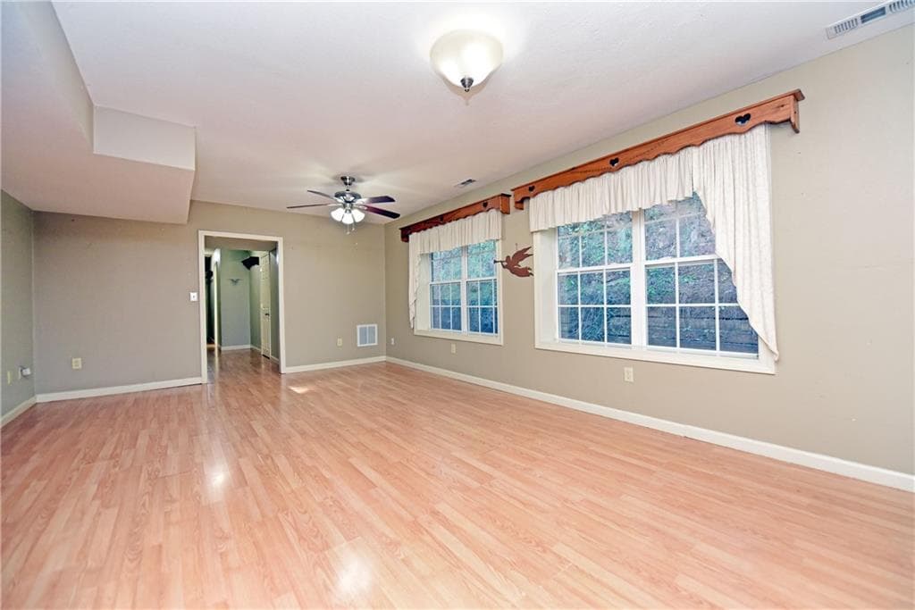 3 bedroom, 2 bathroom, 2,768 sq ft single family residence for sale at 339 Crumby Creek Terrace, Blairsville, GA 30512 — photo 8