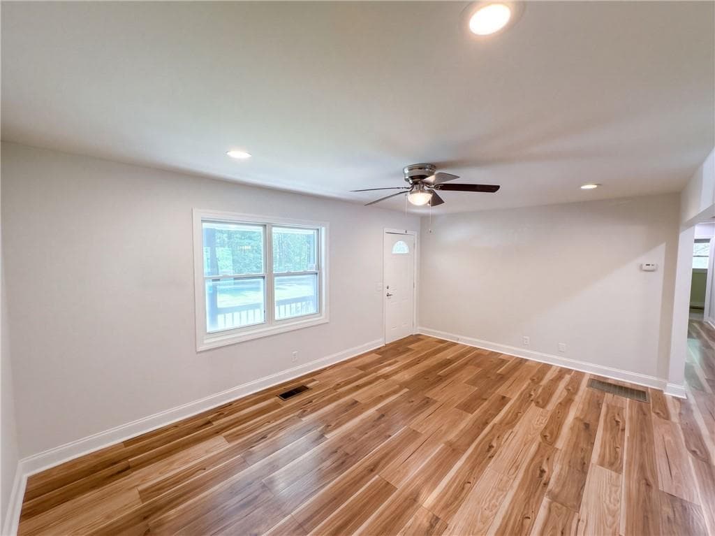 3 bedroom, 2 bathroom, 1,358 sq ft single family residence for sale at 4141 E Fairview Road, Stockbridge, GA 30281 — photo 9