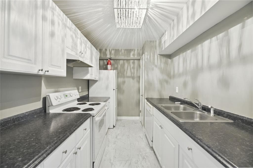 1 bedroom, 1 bathroom, 800 sq ft condominium for rent at 3091 Colonial Way B1, Atlanta, GA 30341 for $1,300 a month — photo 4