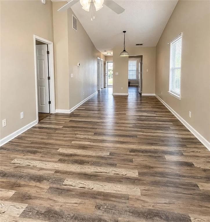 2 bedroom, 2 bathroom, 1,209 sq ft townhouse for sale at 1775 Summerwoods Lane, Griffin, GA 30224 — photo 2