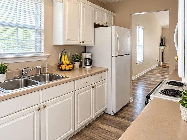 2 bedroom, 2 bathroom, 1,209 sq ft townhouse for sale at 1775 Summerwoods Lane, Griffin, GA 30224 — photo 4