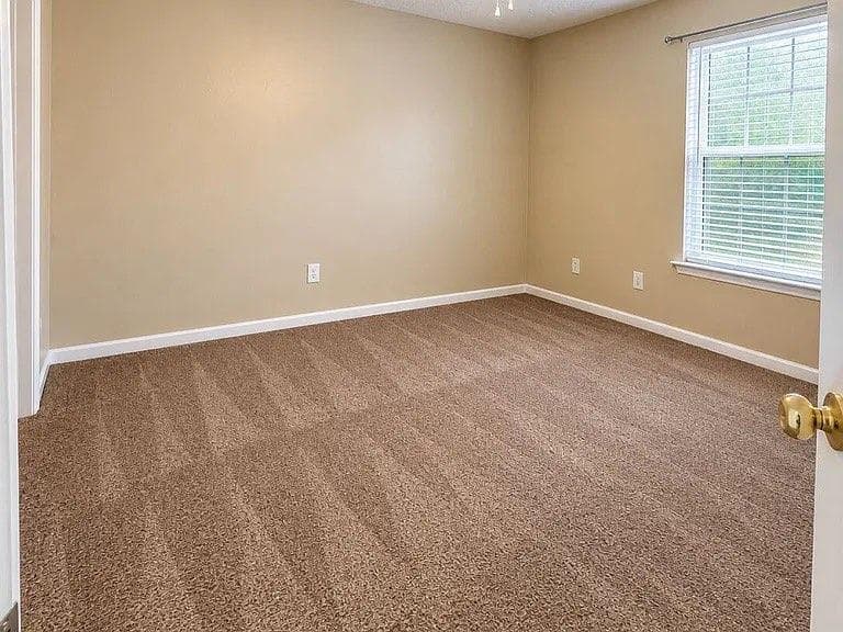 2 bedroom, 2 bathroom, 1,209 sq ft townhouse for sale at 1775 Summerwoods Lane, Griffin, GA 30224 — photo 9