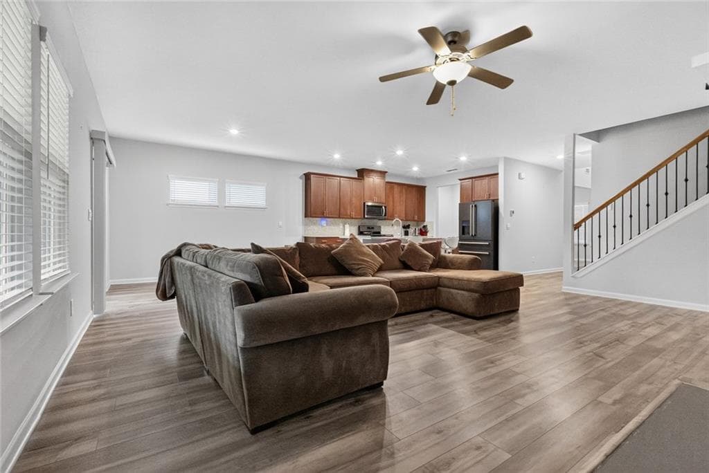 5 bedroom, 3 bathroom, 3,007 sq ft single family residence for sale at 5911 Green Ash Court, Braselton, GA 30517 — photo 8