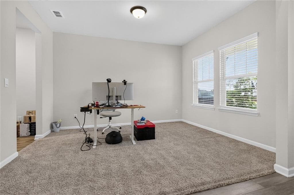 5 bedroom, 3 bathroom, 3,007 sq ft single family residence for sale at 5911 Green Ash Court, Braselton, GA 30517 — photo 9