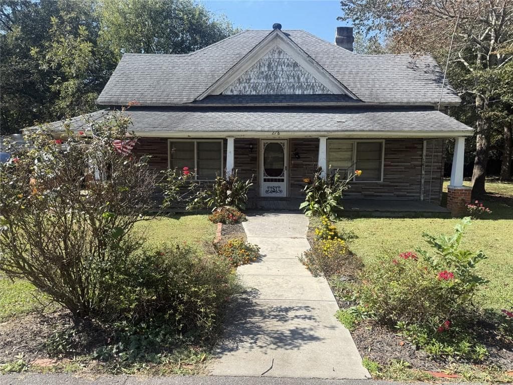 3 bedroom, 2 bathroom, 1,672 sq ft single family residence for sale at 278 North Avenue, Fairmount, GA 30139 — photo 1 of 27