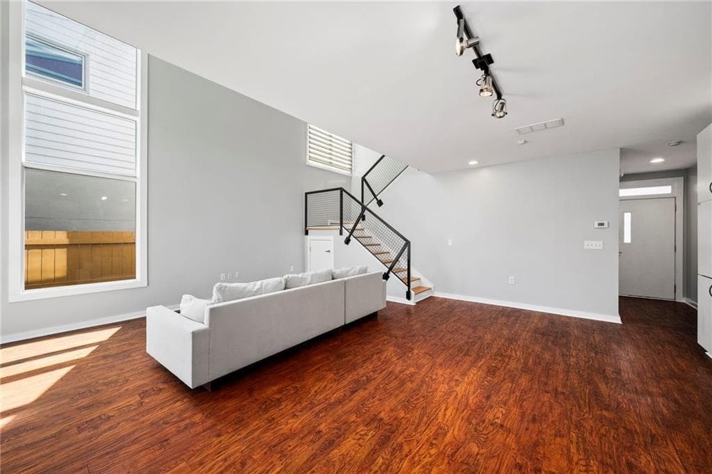 2 bedroom, 2 bathroom, 1,400 sq ft townhouse for rent at 1344 Rietveld Row, Atlanta, GA 30318 for $3,200 a month — photo 10