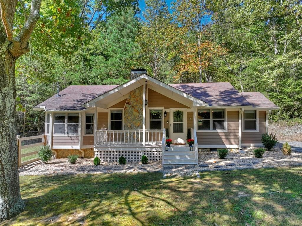 3 bedroom, 2 bathroom, 1,074 sq ft single family residence for sale at 1657 Turniptown Road, Ellijay, GA 30536 — photo 1 of 38