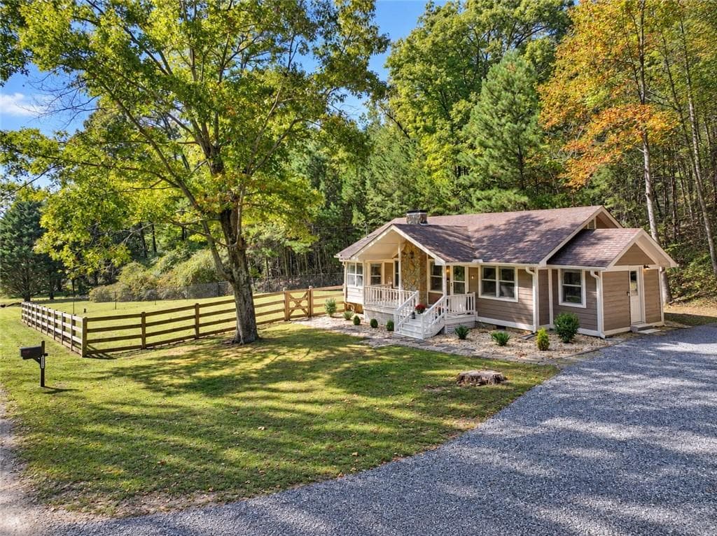3 bedroom, 2 bathroom, 1,074 sq ft single family residence for sale at 1657 Turniptown Road, Ellijay, GA 30536 — photo 3