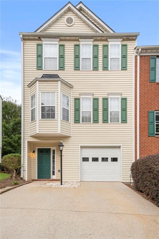 3 bedroom, 4 bathroom, 1,886 sq ft townhouse for sale at 1315 Pilgrim Lake Drive, Cumming, GA 30040 — photo 5