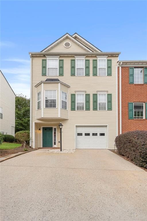 3 bedroom, 4 bathroom, 1,886 sq ft townhouse for sale at 1315 Pilgrim Lake Drive, Cumming, GA 30040 — photo 6