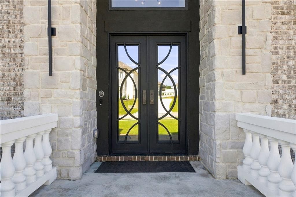 5 bedroom, 4 bathroom, 4,200 sq ft single family residence for sale at 3071 Reserve Court, Conyers, GA 30094 — photo 5