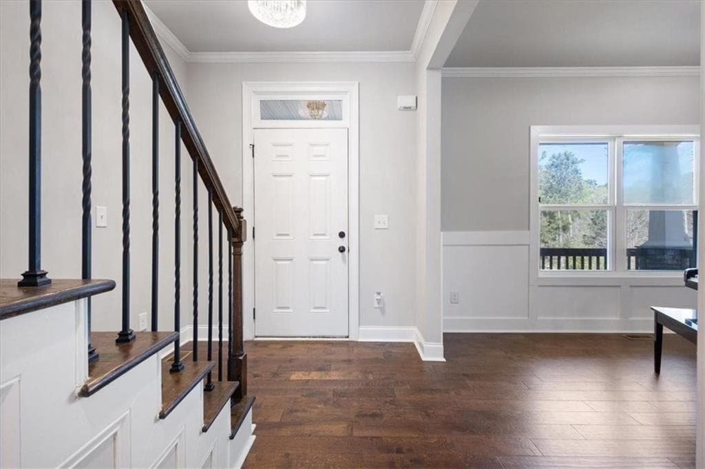 4 bedroom, 3 bathroom, 2,651 sq ft single family residence for sale at 102 River Point Road, Jackson, GA 30233 — photo 8
