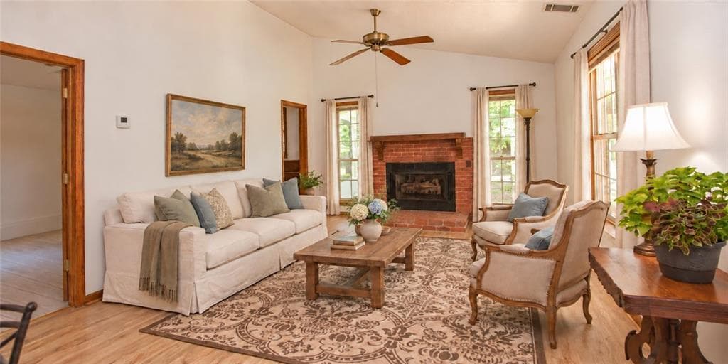 2 bedroom, 2 bathroom, 1,730 sq ft single family residence for sale at 117 Wild Turkey Trail, Cleveland, GA 30528 — photo 3