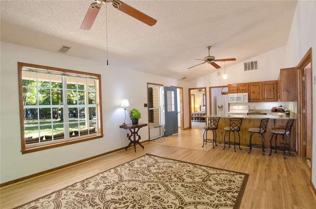 2 bedroom, 2 bathroom, 1,730 sq ft single family residence for sale at 117 Wild Turkey Trail, Cleveland, GA 30528 — photo 5