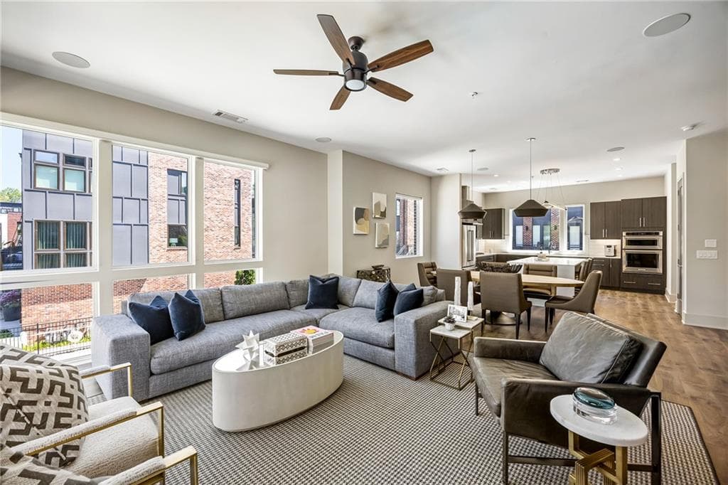 3 bedroom, 4 bathroom, 2,374 sq ft townhouse for rent at 1296 Chelsea Circle, Atlanta, GA 30318 for $4,600 a month — photo 5