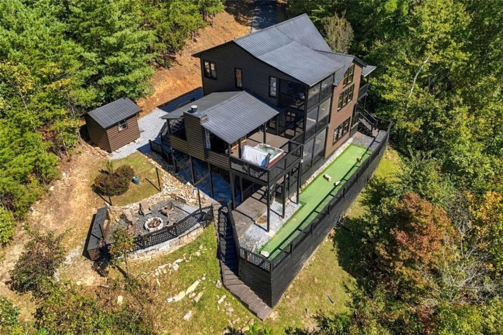 4 bedroom, 3 bathroom, 2,514 sq ft single family residence for sale at 221 Foxfire Road, Blue Ridge, GA 30513 — photo 2