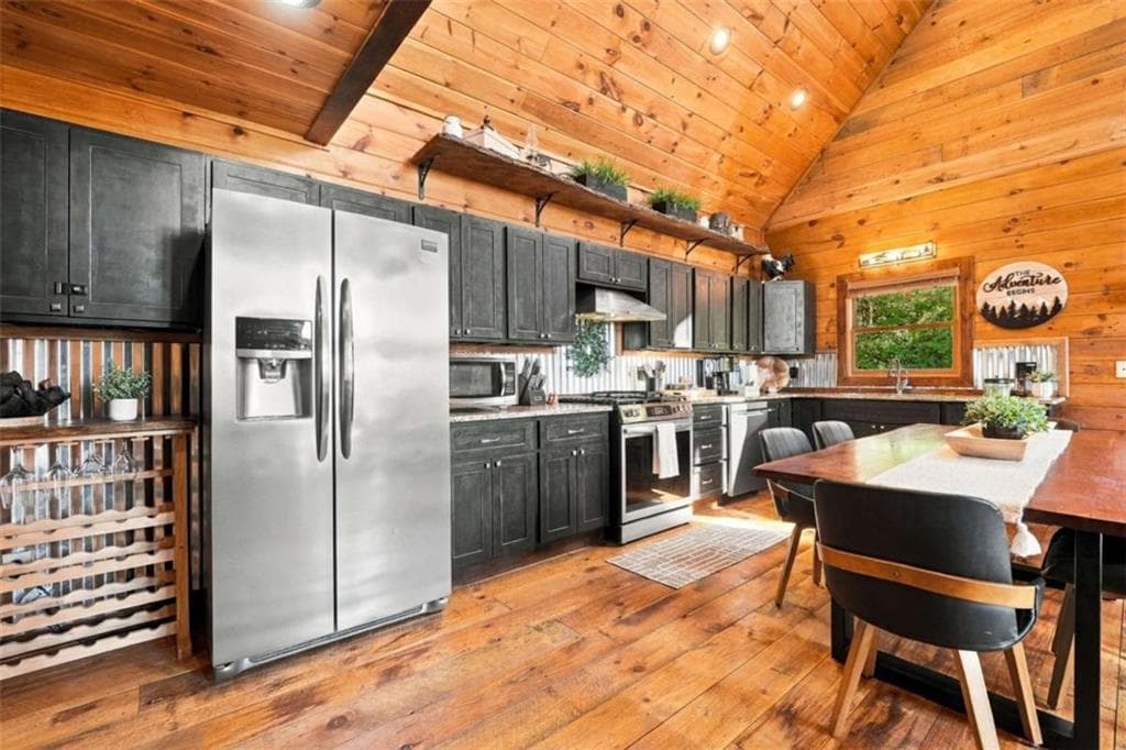 4 bedroom, 3 bathroom, 2,514 sq ft single family residence for sale at 221 Foxfire Road, Blue Ridge, GA 30513 — photo 10
