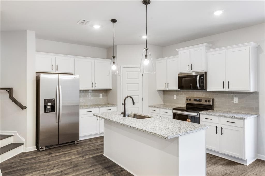 3 bedroom, 3 bathroom, 1,736 sq ft townhouse for sale at 343 Yukon Drive, Conyers, GA 30094 — photo 5