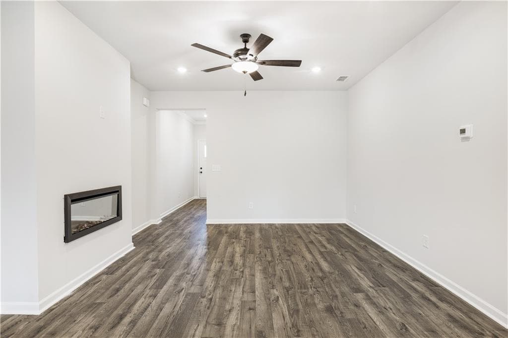 3 bedroom, 3 bathroom, 1,736 sq ft townhouse for sale at 343 Yukon Drive, Conyers, GA 30094 — photo 10